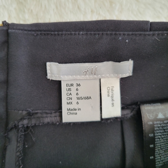 H&M black mini skirt with wrap detail and gold back zipper size 6 - Picture 5 of 13